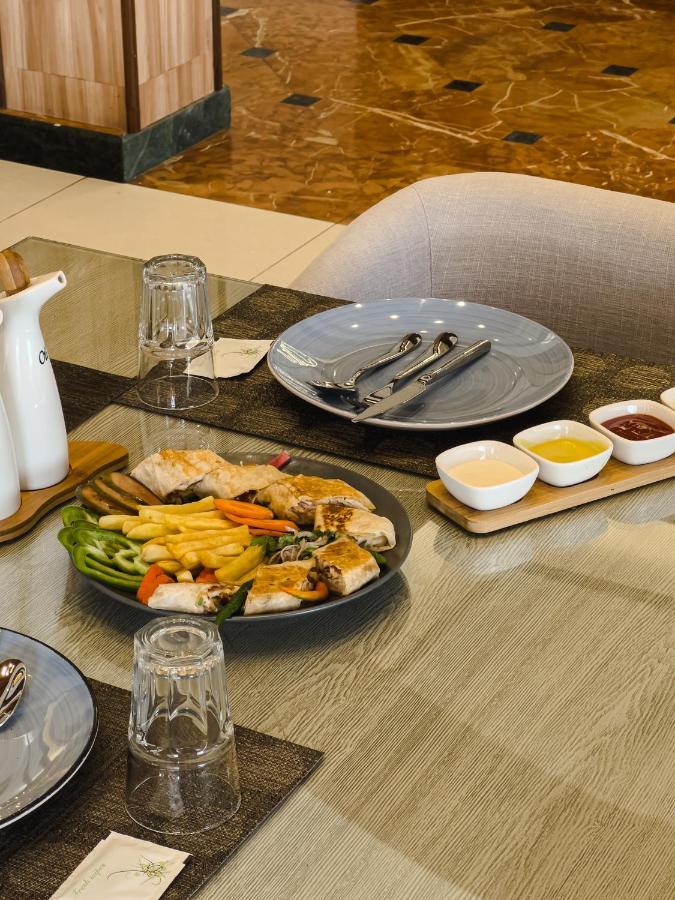 알 마하 인터내셔널 호텔 무스카트 외부 사진